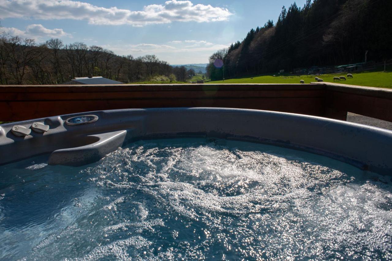 George Cabin - Log Cabin In Wales With Hot Tub Newtown  Exterior foto